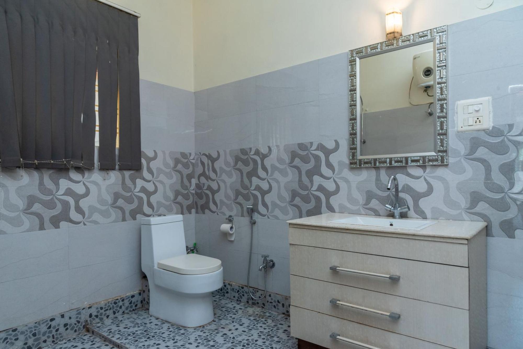 مبيت وإفطار غاواهاتي The Urban Grandeur 1 المظهر الخارجي الصورة