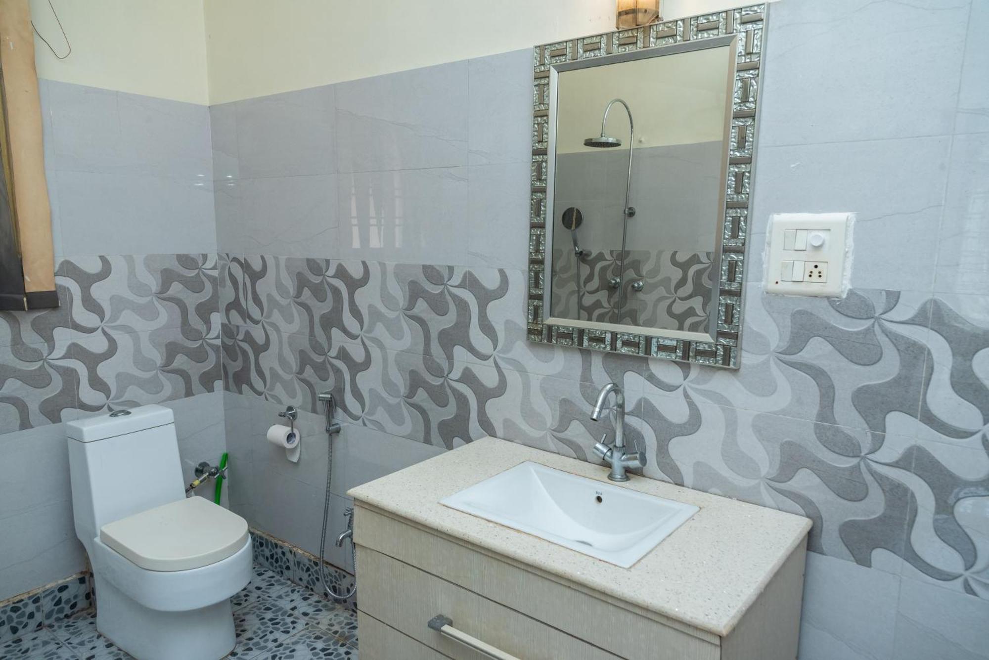 مبيت وإفطار غاواهاتي The Urban Grandeur 1 المظهر الخارجي الصورة